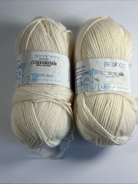 2 Hanks Berroco Lanas Yarn 9500 Snow Day 100% Wool Cream Off White